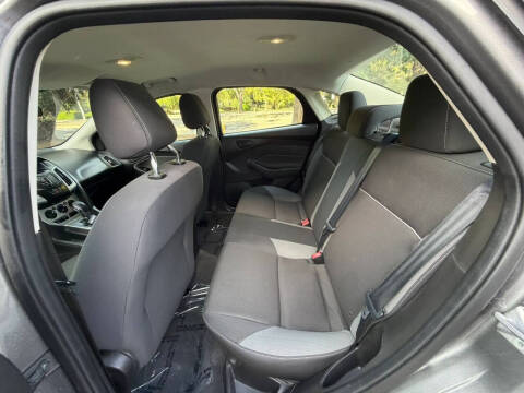 2012 Ford Focus SE