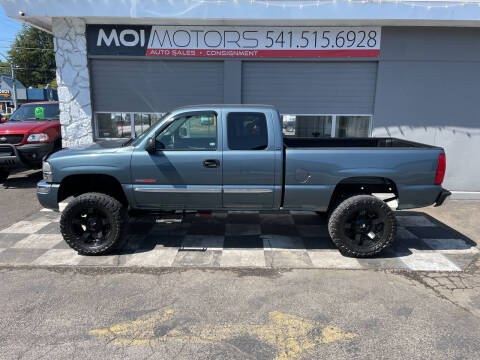 2006 GMC Sierra 1500 for sale at Moi Motors in Eugene OR