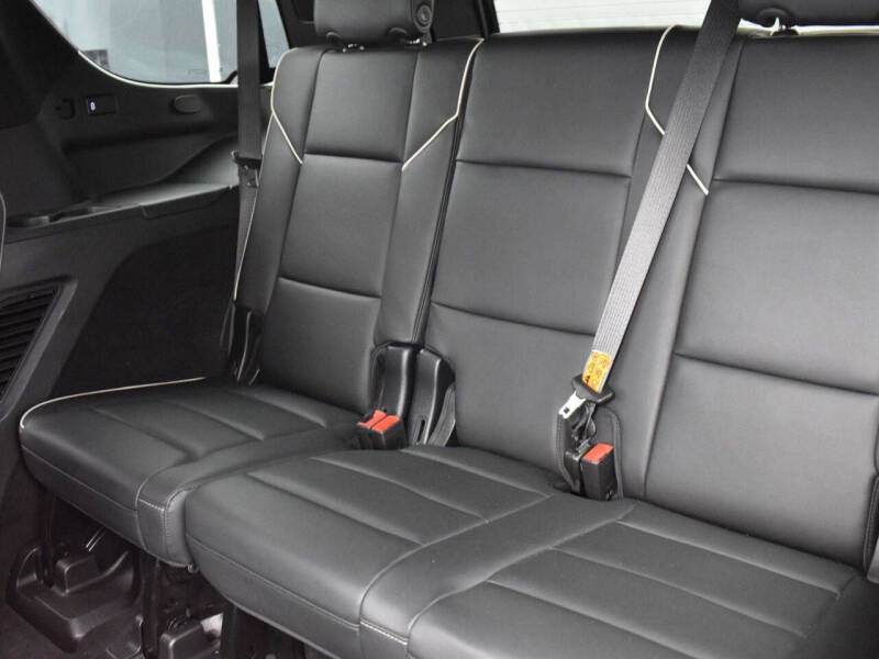 2022 Cadillac Escalade Premium Luxury