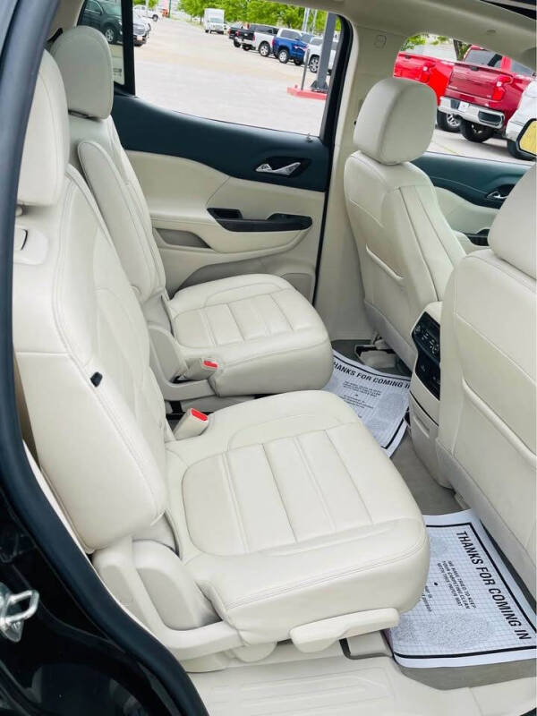 2021 GMC Acadia Denali