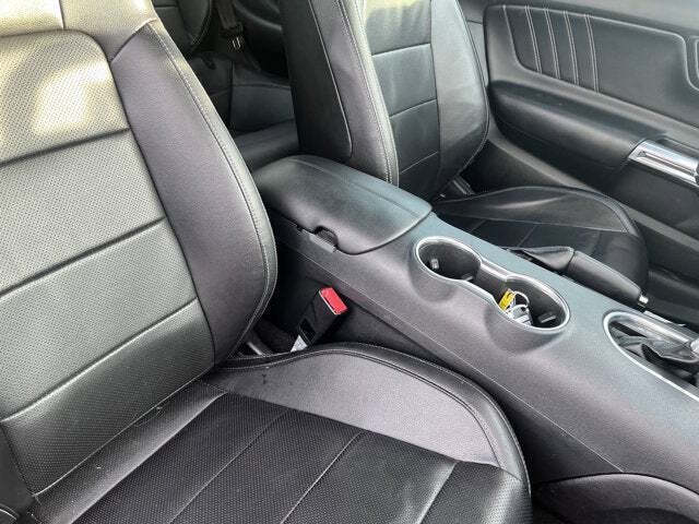 2021 Ford Mustang EcoBoost