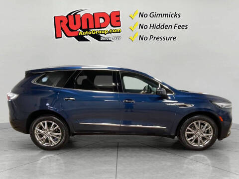 2023 Buick Enclave Premium