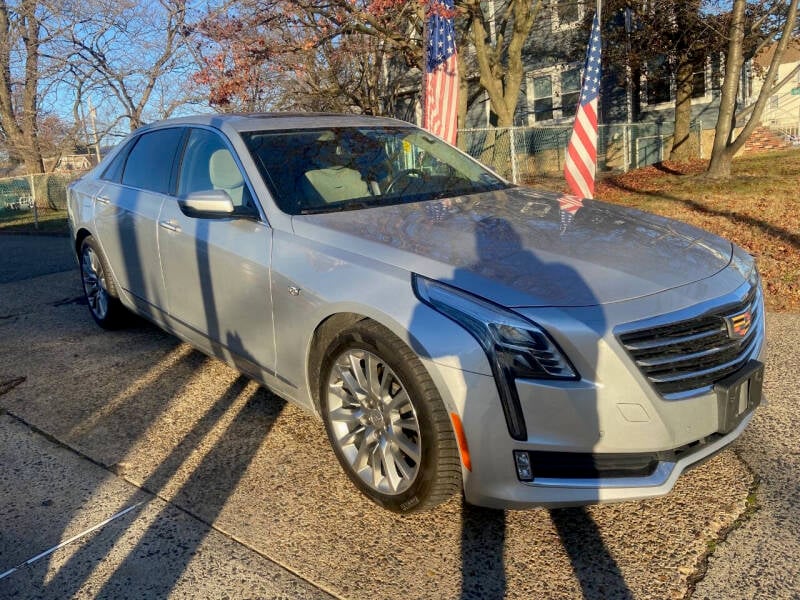 Cadillac CT6's photo