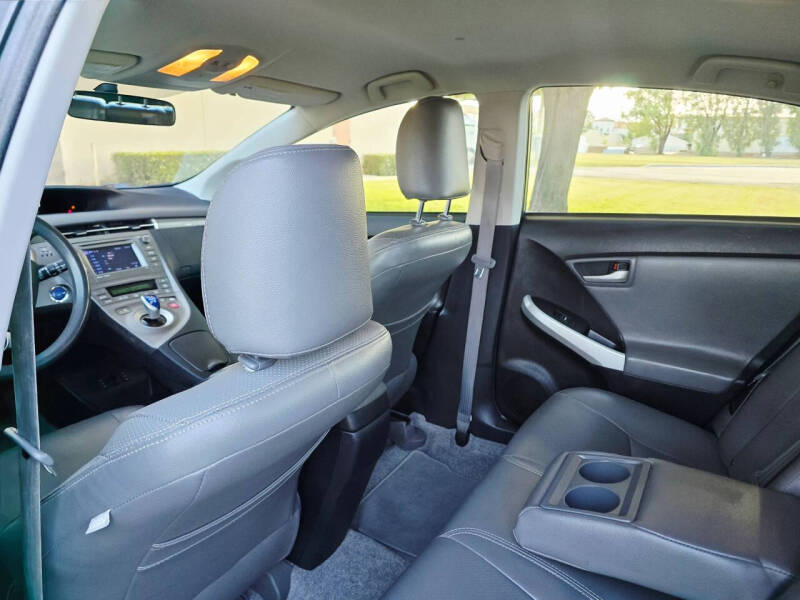 2014 Toyota Prius Plug-in Hybrid