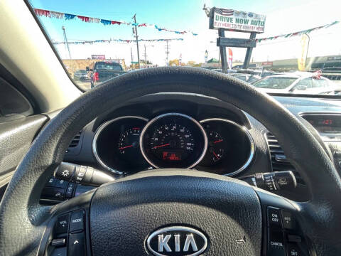 2012 Kia Sorento LX