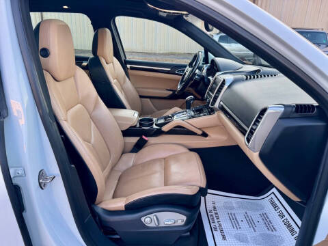 2016 Porsche Cayenne S