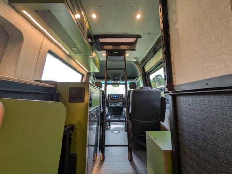 2024 Mercedes-Benz Sprinter 2500