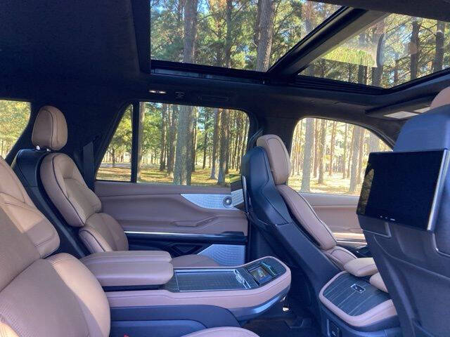 2025 Lincoln Navigator L Black Label