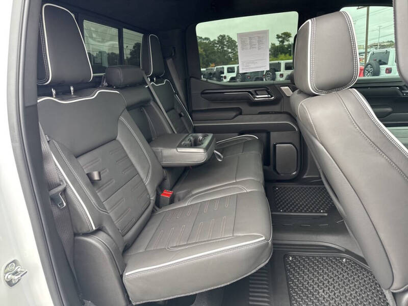 2025 GMC Sierra 1500 AT4X