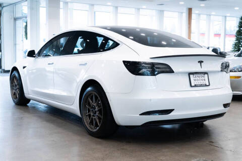 2019 Tesla Model 3 Mid Range