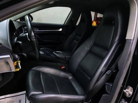 2015 Porsche Panamera 4