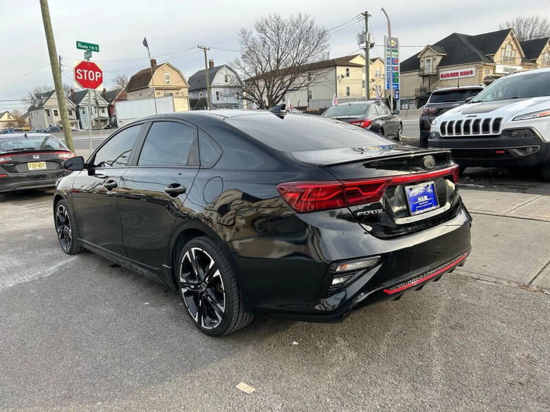 2021 Kia Forte GT Line