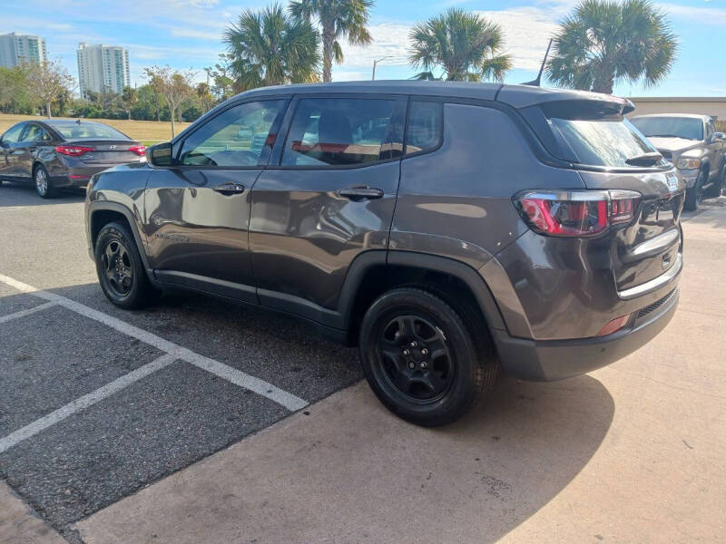 2018 Jeep Compass null photo 6