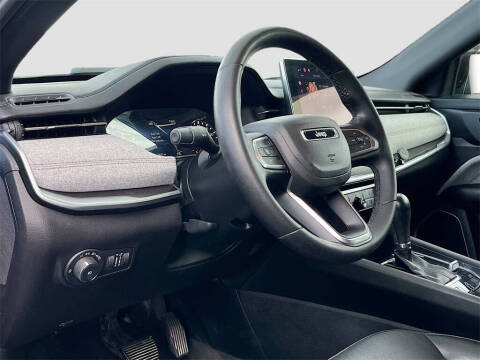 2023 Jeep Compass Latitude Lux