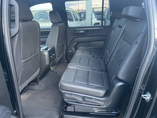 2025 Chevrolet Suburban LT