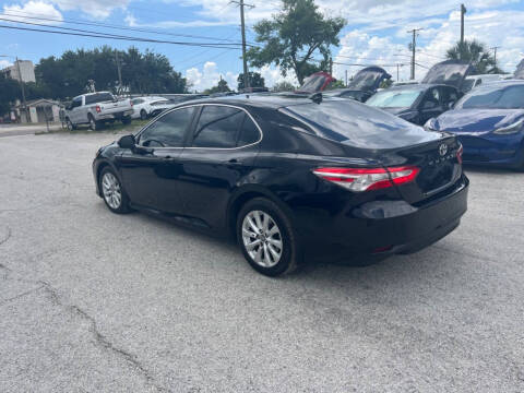 2019 Toyota Camry LE