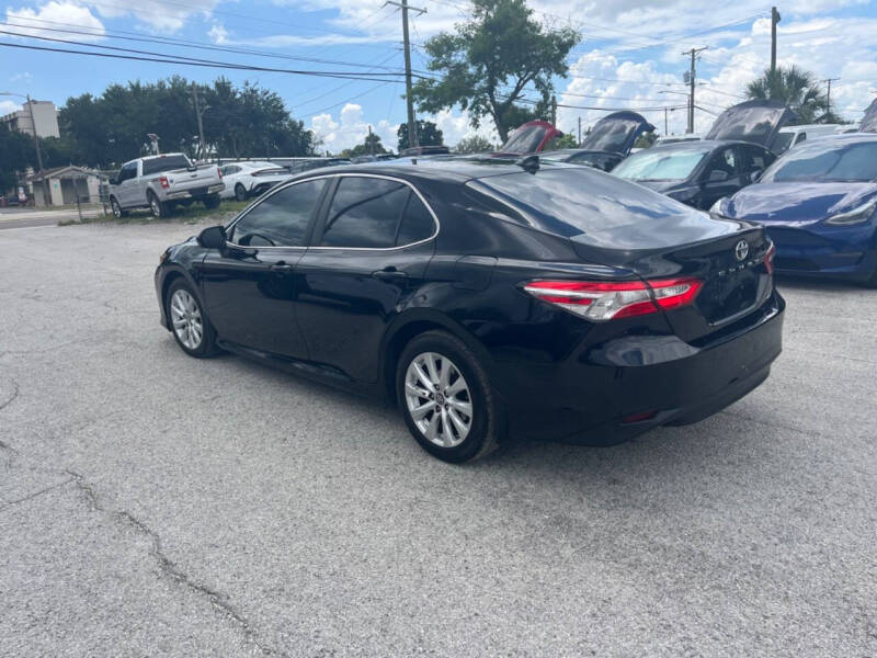 2019 Toyota Camry LE