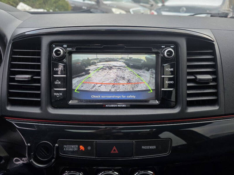 2017 Mitsubishi Lancer ES