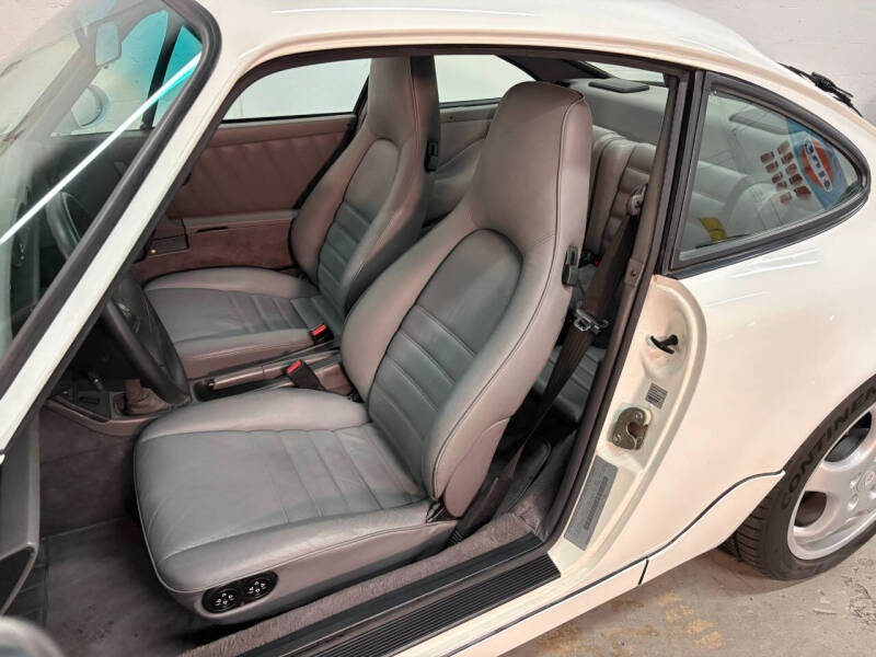 1991 Porsche 911 Carrera 2