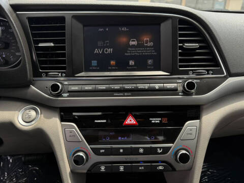 2017 Hyundai Elantra