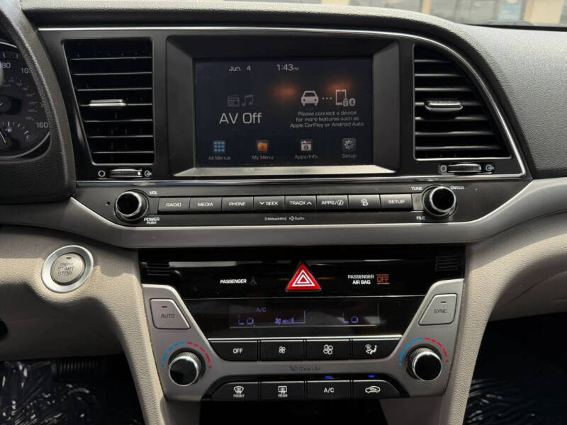 2017 Hyundai Elantra