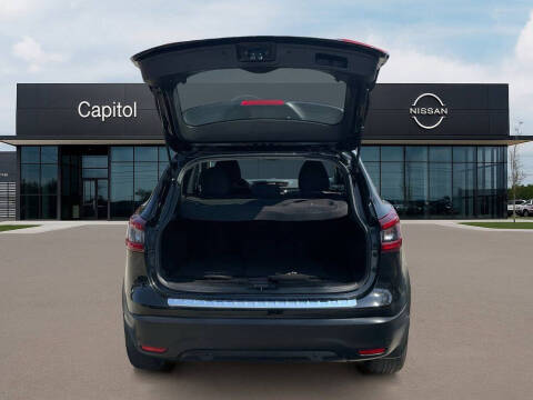 2020 Nissan Rogue Sport SV