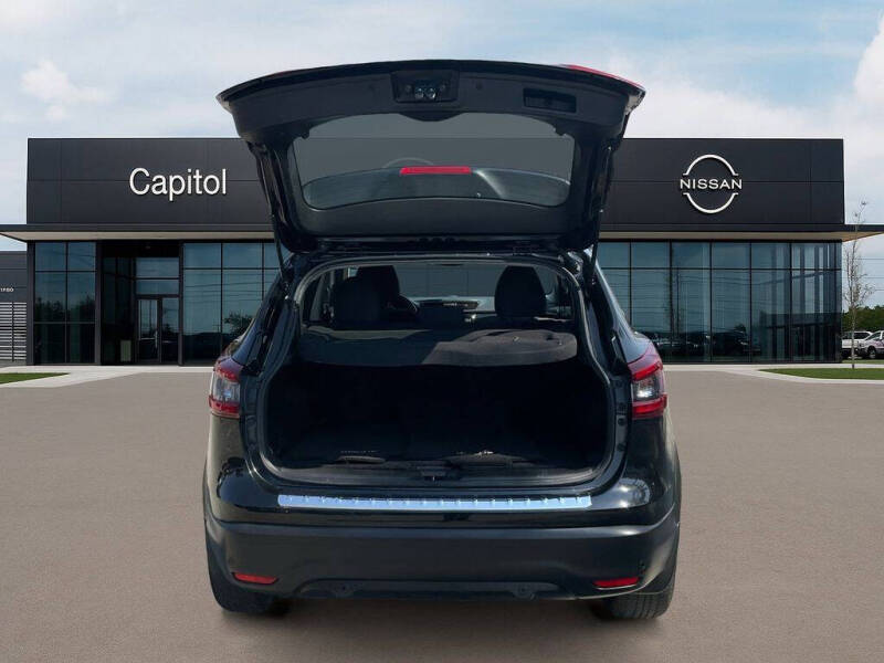 2020 Nissan Rogue Sport SV