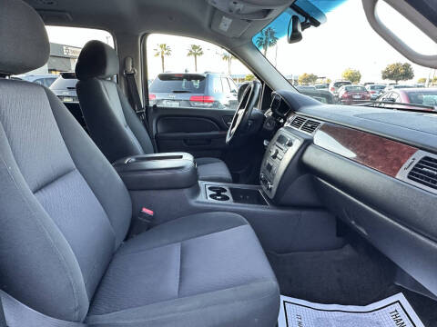 2013 GMC Yukon XL SLE