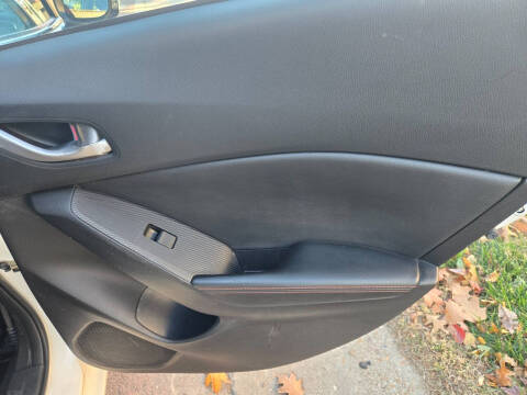 2014 Mazda MAZDA3 s Grand Touring