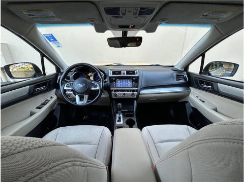 2017 Subaru Outback 2.5i Premium