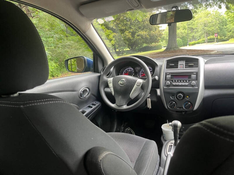 2018 Nissan Versa SV