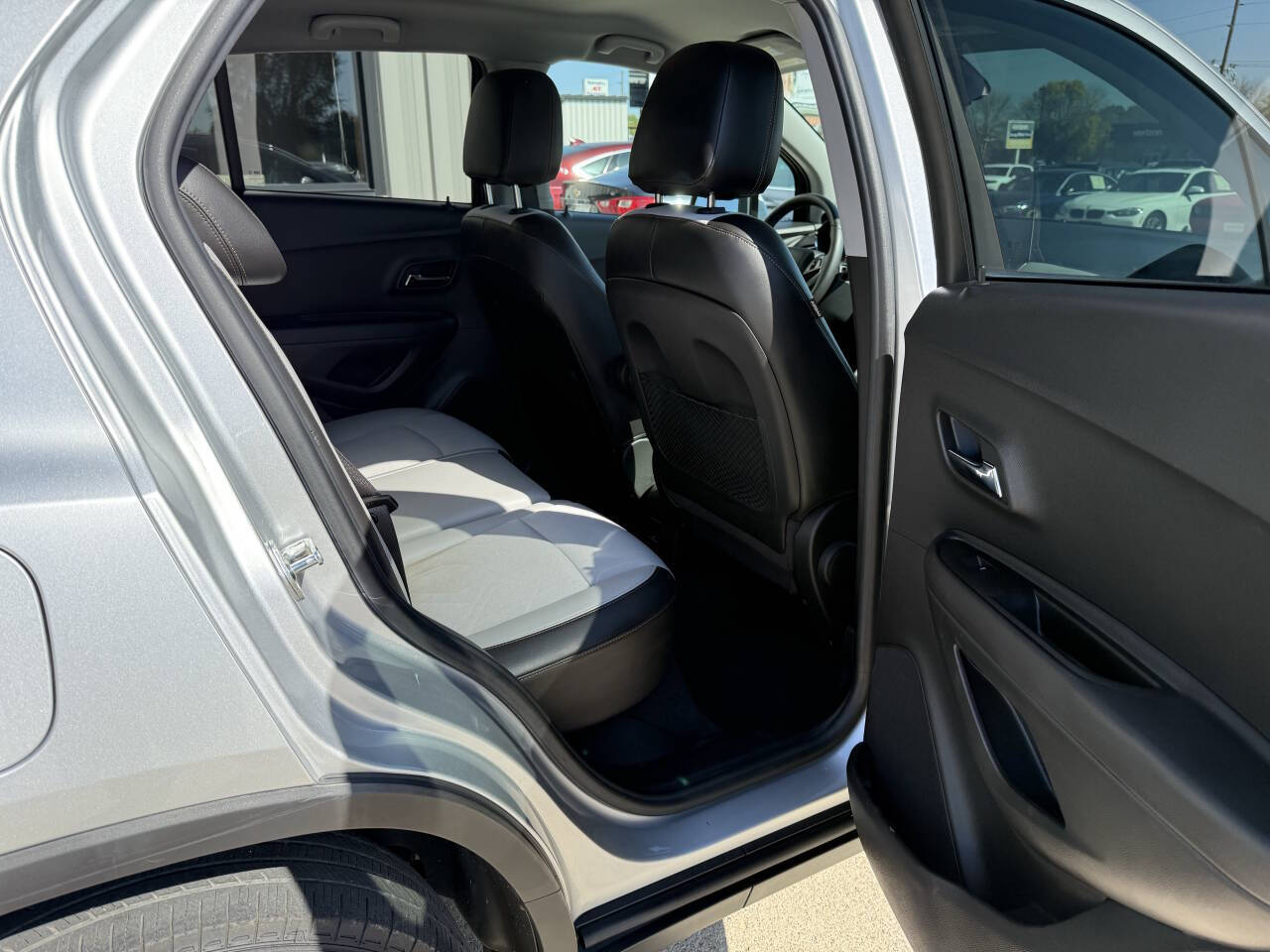2017 Chevrolet Trax LT photo 12