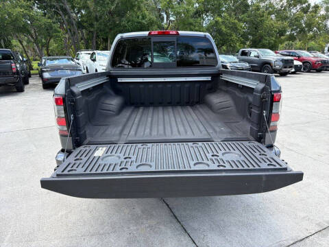 2022 Nissan Frontier SV