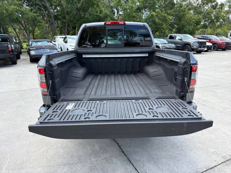 2022 Nissan Frontier SV