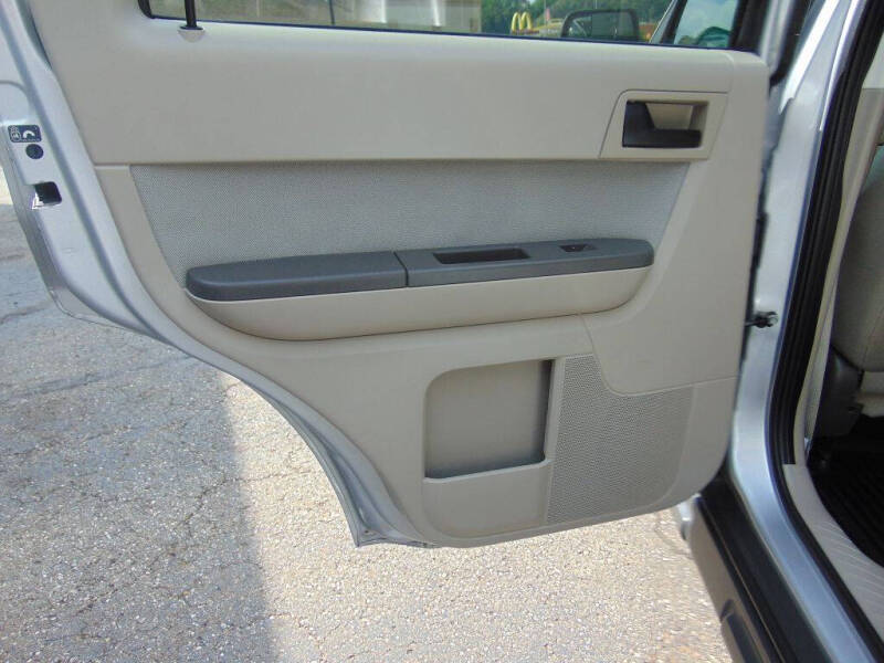 2011 Ford Escape XLT