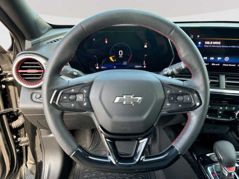 2025 Chevrolet Trax RS