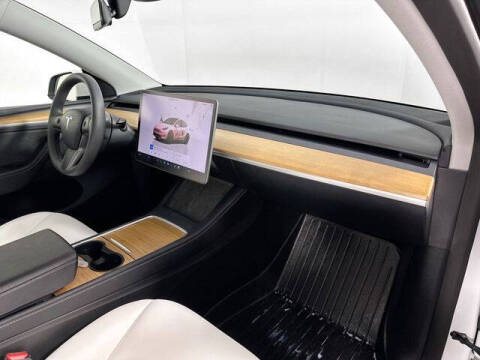 2024 Tesla Model Y Performance
