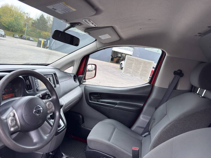 2017 Nissan NV200 SV