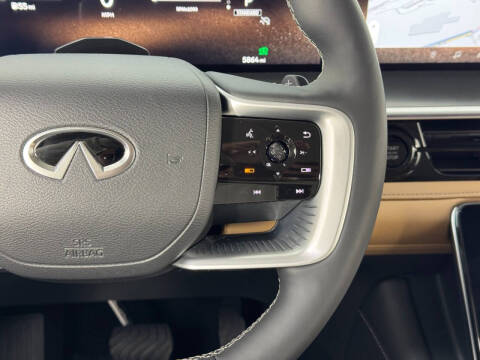 2025 Infiniti QX80 Luxe