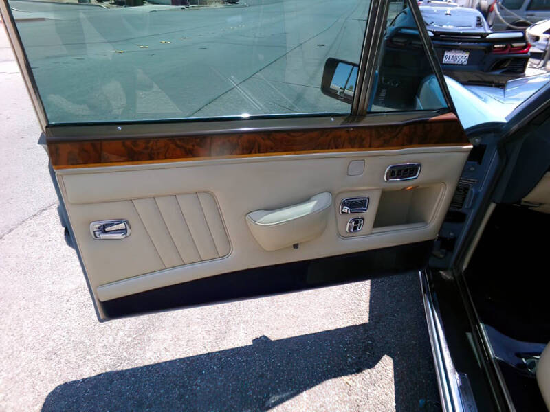 1989 Rolls-Royce Corniche