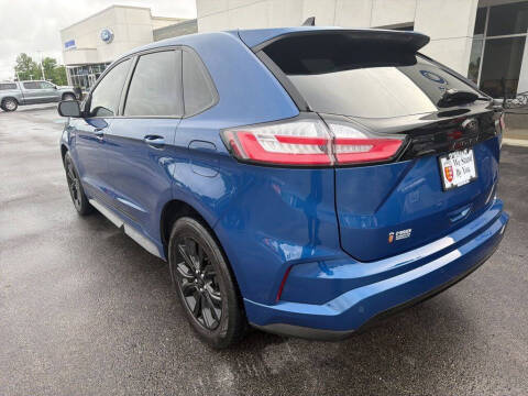 2022 Ford Edge SE