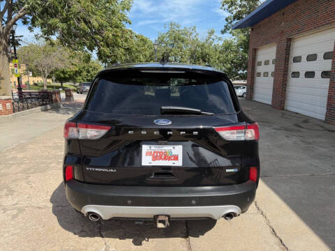 2020 Ford Escape Titanium