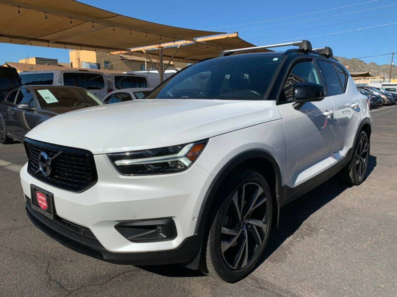 2019 Volvo XC40 T5 R-Design