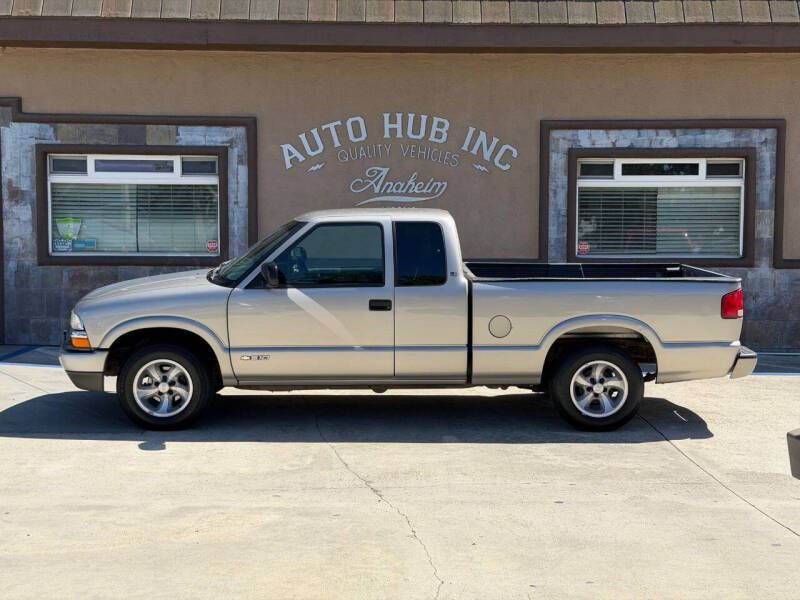 2000 Chevrolet S-10 LS