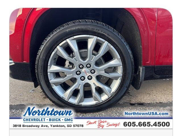 2025 GMC Acadia Denali