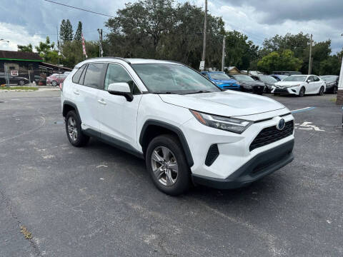 2022 Toyota RAV4 Hybrid XLE