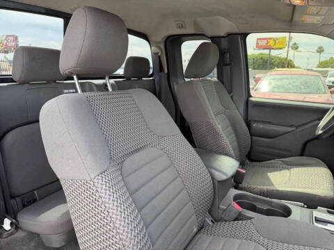 2018 Nissan Frontier SV V6