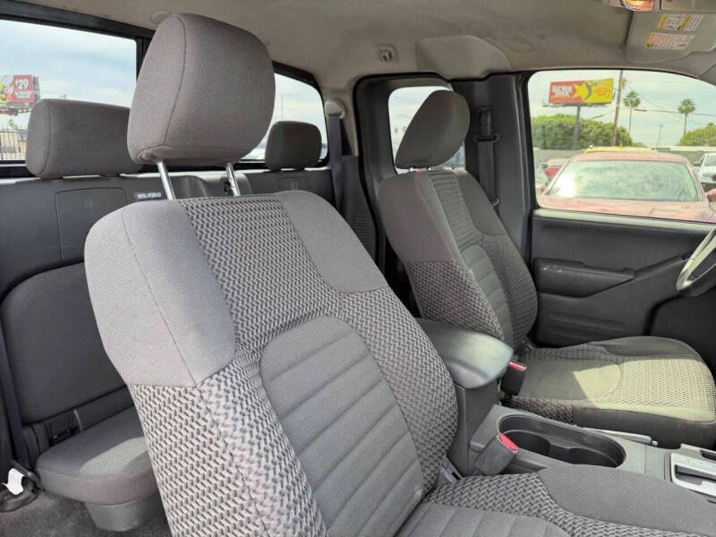 2018 Nissan Frontier SV V6