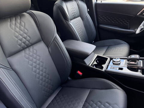 2025 Mitsubishi Outlander PHEV SEL Black Edition