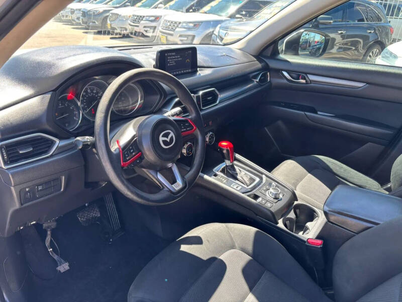 2017 Mazda CX-5 Sport
